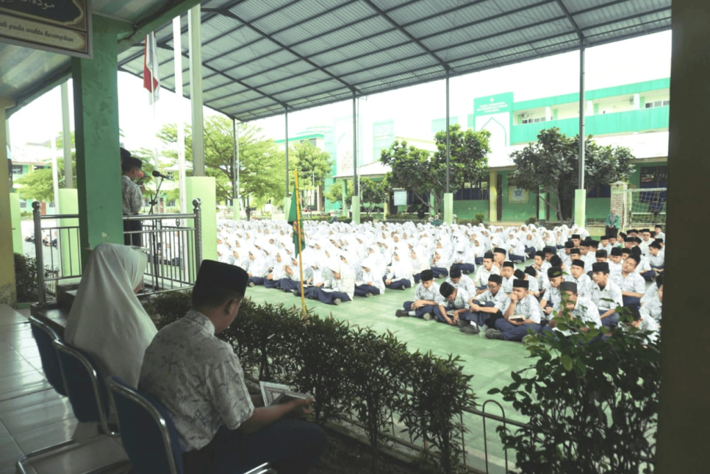 MTsN 2 Medan Laksanakan Do'a Bersama untuk Kemenangan Duta MTsN 2 Medan Pada Ajang OMI Tingkat Nasional