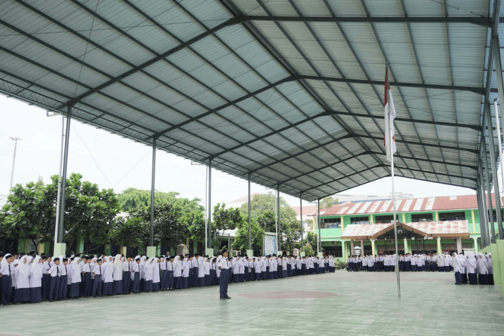 MTsN 2 Medan Gelar Upacara Hari Pahlawan, Tanamkan Semangat Nasionalisme pada Siswa