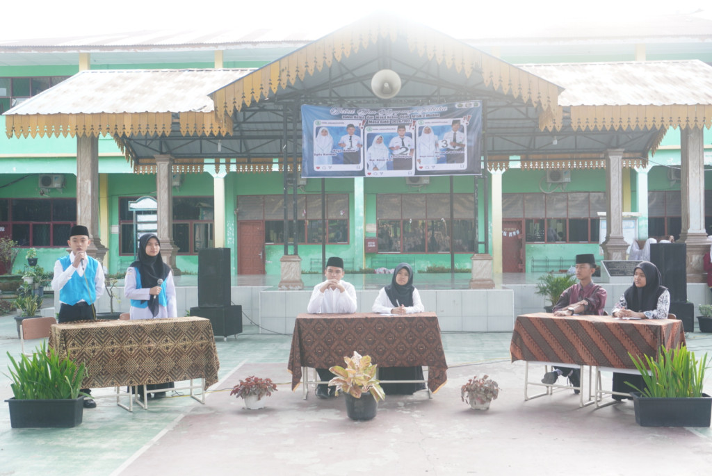 MTsN 2 Medan Gelar Debat Paslon Ketua dan Wakil Ketua OSIM Masa Bakti 2026 - 2027