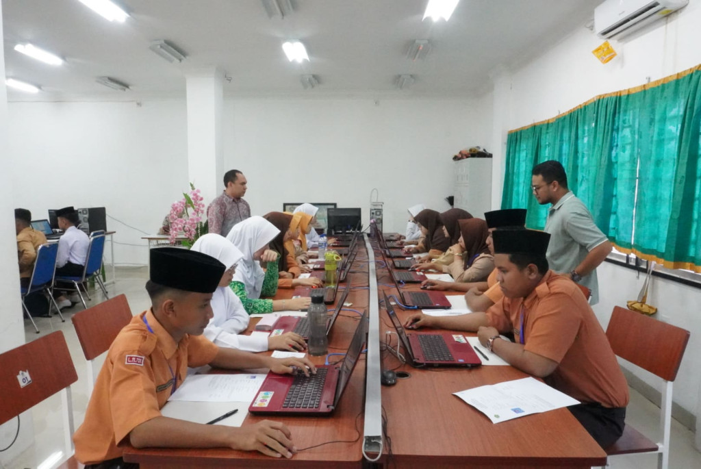 MTsN 2 Medan Tilok Pelaksanaan Ujian MAN Insan Cendekia 