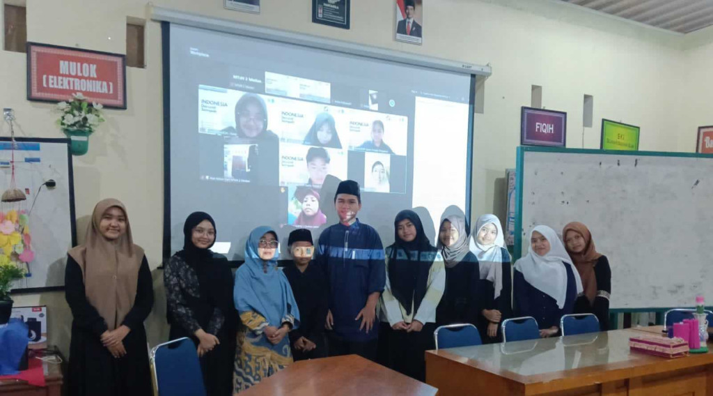 MTsN 2 Medan Ikuti Webinar Nasional Seri #282 “Indonesia Darurat Sampah”