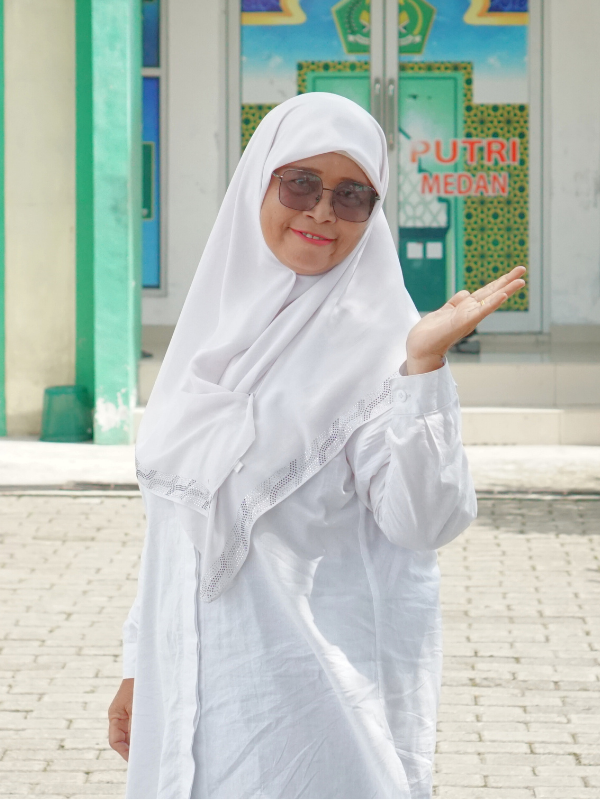 Foto Hanizar Sary, M.Pd