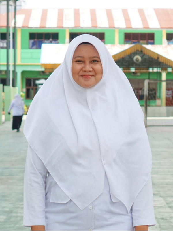 Nona Juli Angraini, S.Pd